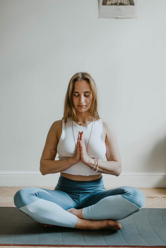 Yoga Übung Frau
